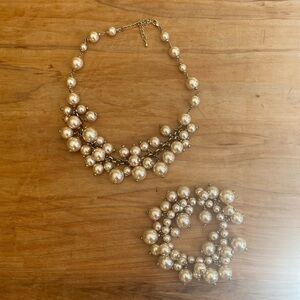 Jewelry bauble set (incl necklace and bracelet)